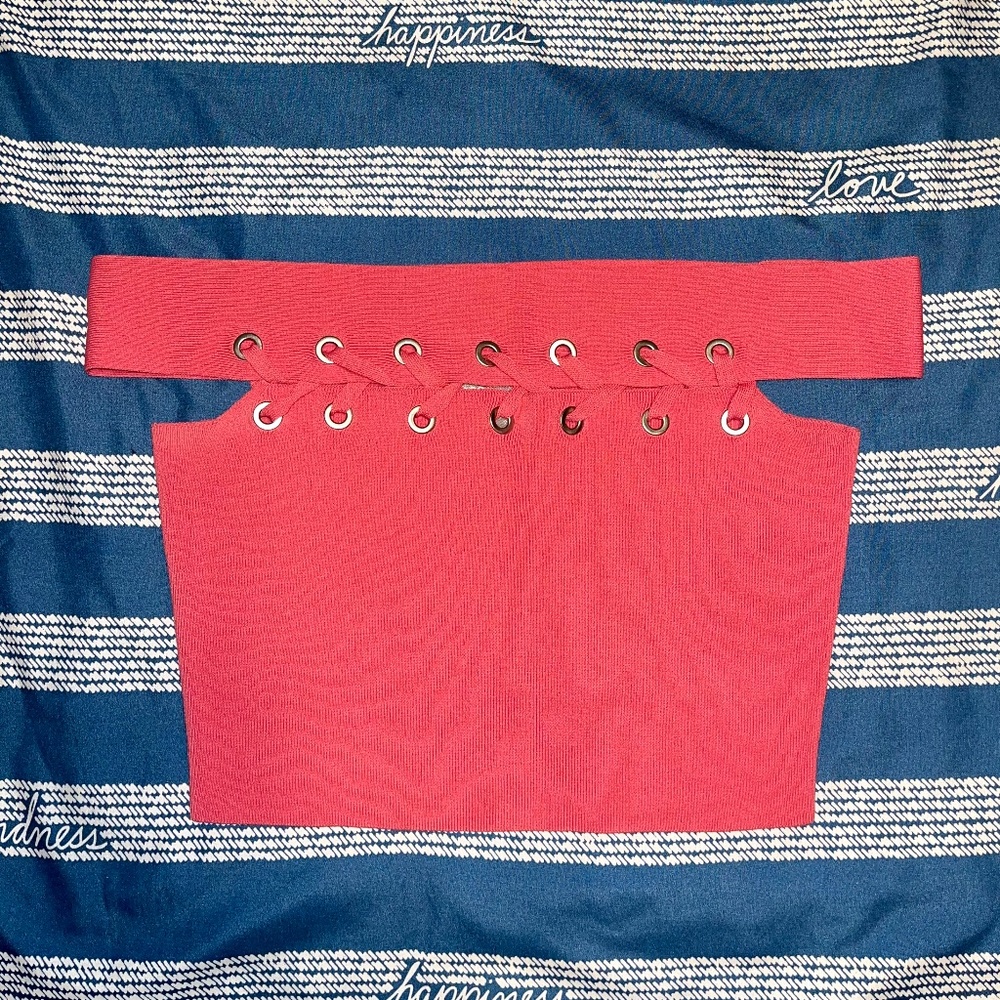 Crop top - Picture 2 of 5